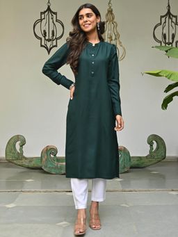 Lavanya The Label - Green Rayon Solid Kurta With White Pants (Set of 2)