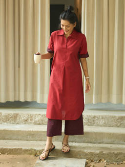 SURMA - Women's Red Cotton Solid Kurta and Pant