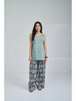 Setara - Women's Green Cotton Printed Kurti and Salwar