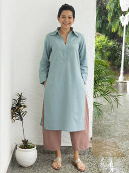 SURMA - Women's Green Cotton Blend Solid Kurta and Pant