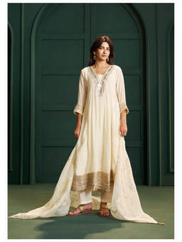 Vannya B - Women's White Chanderi Embroidered Kurta with Pant & Dupatta