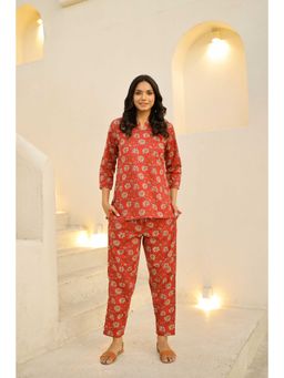 SAY - Red Color Printed Women Pure Cotton Top & Pyjama Night Suit (Set of 2)