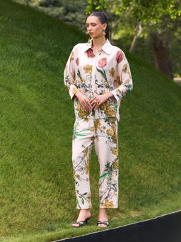 House of Fett - Whispering Tulip Beige Pants