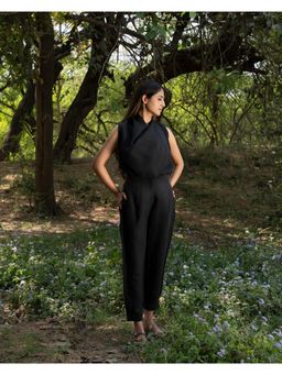 The Good Rebel - Bernadette Black Solid Linen Pants