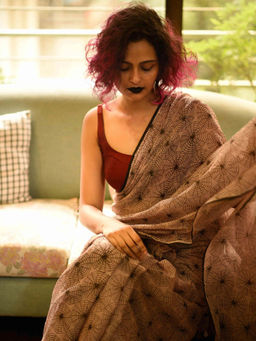 Suta - Women Maroon Solid Artificial Silk Saree Blouse