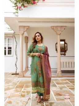 Gahan - Womens Viscose Rayon Straight Printed Kurta with Pant & Dupatta