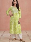 Green color option, Sold out, Currently selected