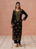 Black color option, Sold out, Currently selected