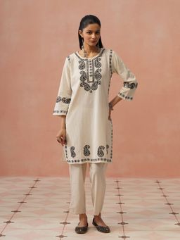 House of Chikankari - Off White Cotton Flex Chikankari Kurta