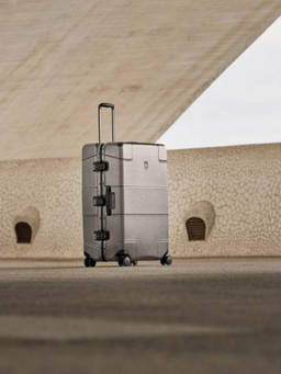 Victorinox - Lexicon Framed Series Large Hardside Check-In Luggage 96 Litres