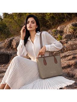 Metro - Green Womens Tote Bag