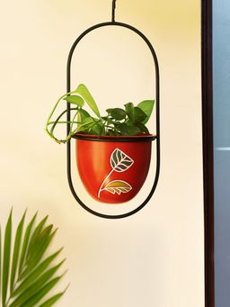 ExclusiveLane - 'Shades of a Leaf' Hand-Painted Hanging Planter Pot With Holder In Iron