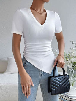 Outzidr - White Short Sleeve V Hem Top