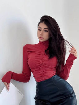 Outzidr - Red Full Sleeve Ruched Top