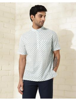 Fabindia - Men White Cotton Collar Neck Abstract Hand Block Shirt