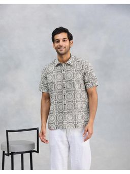 Fabindia - Men Grey Cotton Collar Neck Printed Hand Block Shirt