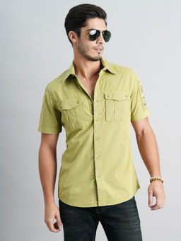 ROOKIES - Men Green Half Sleeves Slim Fit Cotton Spandex Solid Shirt