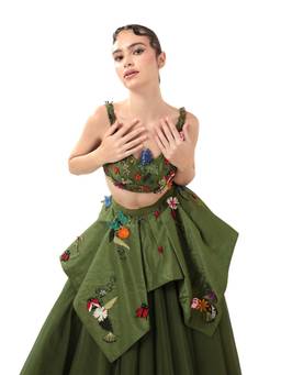MODO CALDO - Green Seclude Crop Top