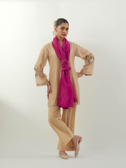 Vinusto - Beige Embroidered Chanderi Kurti with Pant and Dupatta