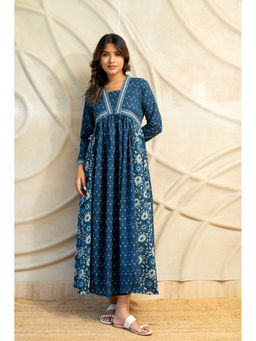 LABEL MAE - Blue V-Neck Midi Dress