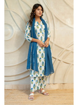 LABEL MAE - White Kurta With Pant And Dupatta