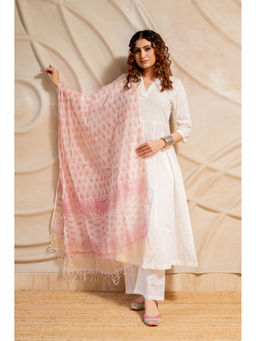 LABEL MAE - Jacquard White Printed Kurta With Pant And Dupatta