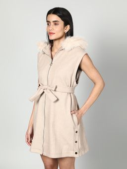 GAIIA - Acrylic Sleeveless Overcoat with Belt