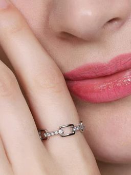 Miss Highness - 925 Sterling Silver Chain Link Ring with White Stone for Women