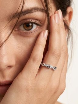 Miss Highness - 925 Sterling Silver Eternity Ring with White Stone for Women