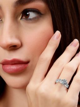 Miss Highness - 925 Sterling Silver Solitaire Ring with White Stone for Women