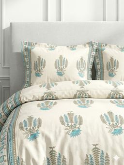 the White Moss - Pure Cotton King Size Bedsheet Set With 2 Pillow Covers