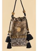 Black color option, Sold out, Currently selected