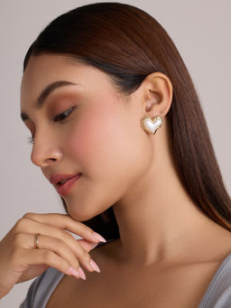 Pipa Bella by Nykaa Fashion - White and Gold Heart Shaped Pearl Stud Earrings