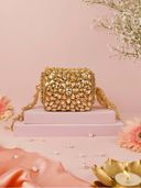 Gold color option, Currently selected
