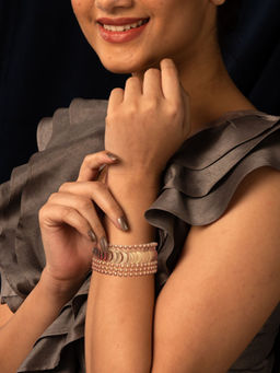 Suhani Pittie - Gold coin overlay bracelet cuff with ball link embellishment