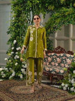 Gahan - Collar Neck Green Chinnon Handwork Embroidered Co-Ord Set