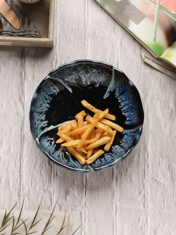 VarEesha - Leher Inky Blue Ceramic Embossed Small Round Ceramic Serving Platter