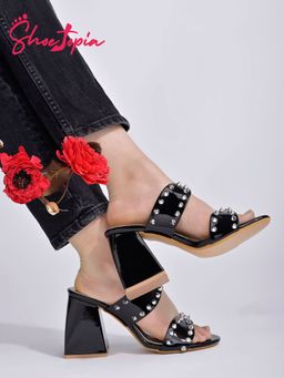 Shoetopia - Stunning Stud Detailed Black Block Heels