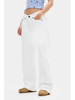 BDG by Urban Outfitters - Kayla White Jeans - White