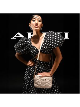 Akiki London - Stamford 2C Sling Bag - White (M)