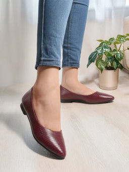 ELLE - Women Wine Textured Pointed-Toe Slip-On Flats