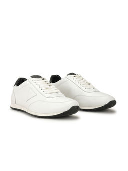 Guess - Men White Solid Lace-Up Sneakers
