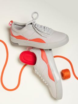 Ludic Life - Enhanced Grey Low Canvas Sneakers