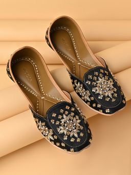 ROCIA - By Regal Black Women Embroidered Juttis