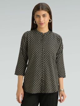 Women Plus - Black Pure Cotton Printed Short Kurti