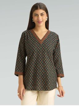 Women Plus - Green Pure Cotton Floral Printed Short Kurti