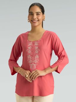 Women Plus - Pink Viscose Rayon Floral Embroidered Short Kurti