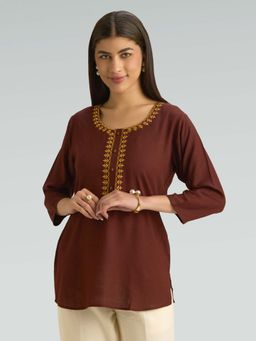 Women Plus - Maroon Viscose Rayon Embroidered Thread Work Short Kurti