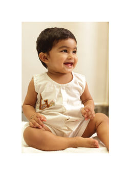 Bhaakur - White Fox Jhabla and Shorts (Set of 2)