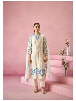 Gahan - Cream A-Line Kurta with Pant & Dupatta